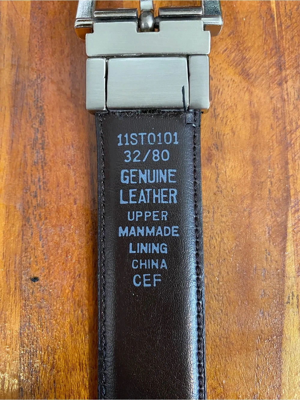 Classic Black Leather Belt Men's size 32 with Silver tone Buckle  11ST0101